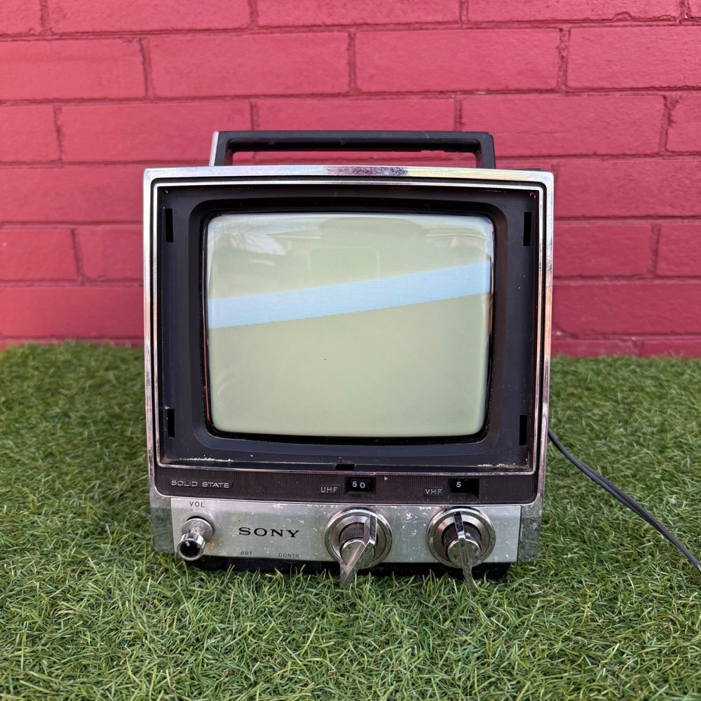 Vintage Sony Solid State Portable TV Black Chrome CRT Television‎ Retro TURNS ON